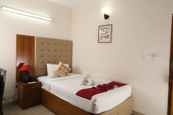 Room 20 of 40
