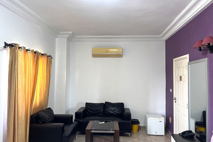 Room 70 of 137