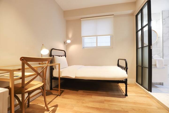 Room 12 of 57