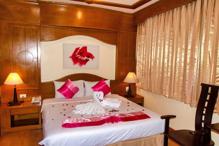 Room 14 of 137