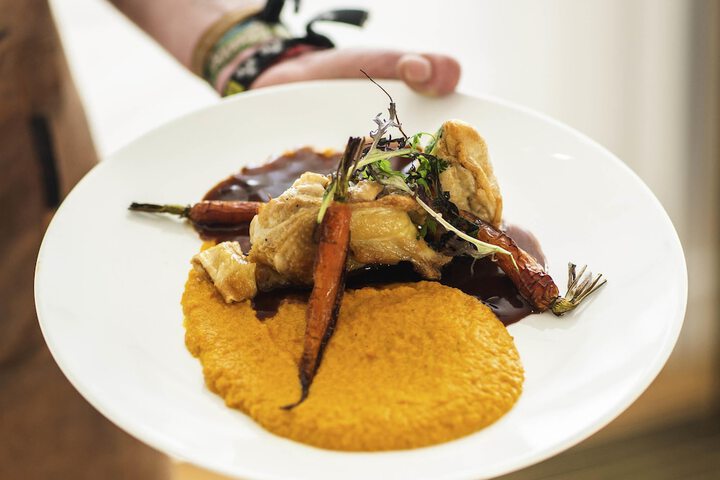 Dining 57 of 108