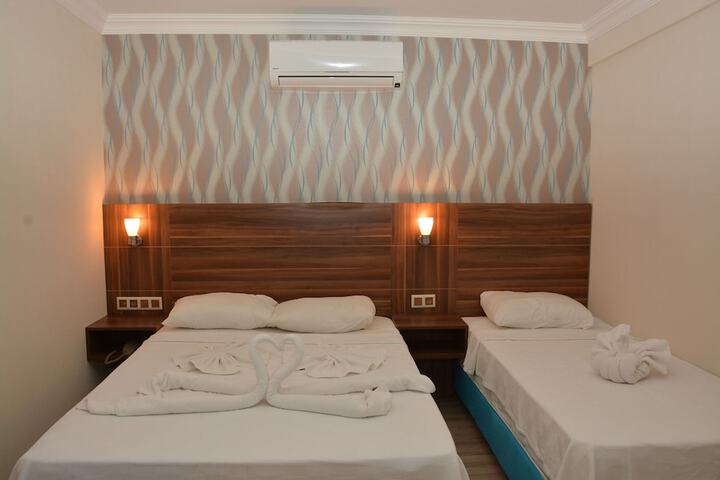 Room 4 of 26