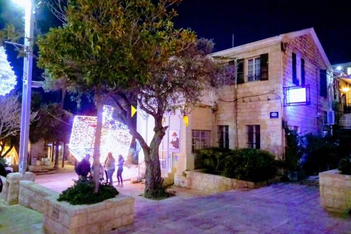 Front of property - evening/night