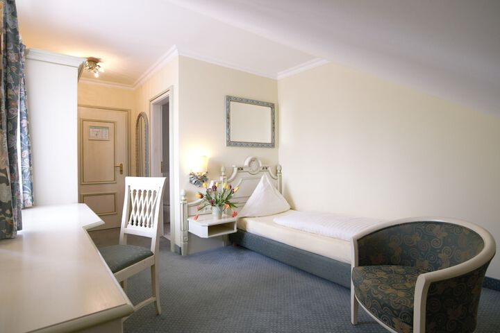 Room 7 of 45