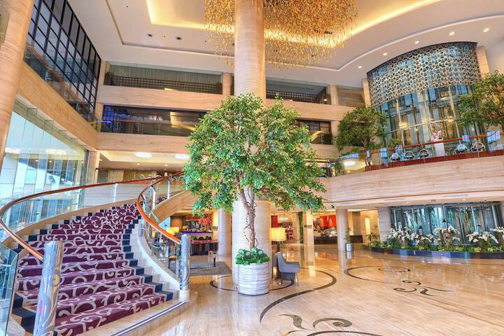 Hotel Interior 4 of 96