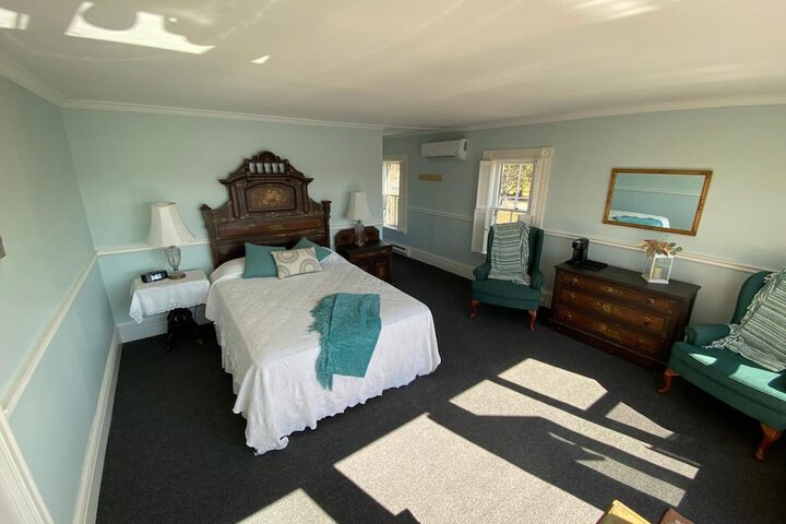 Room 6 of 40