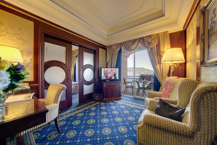 Room 62 of 180