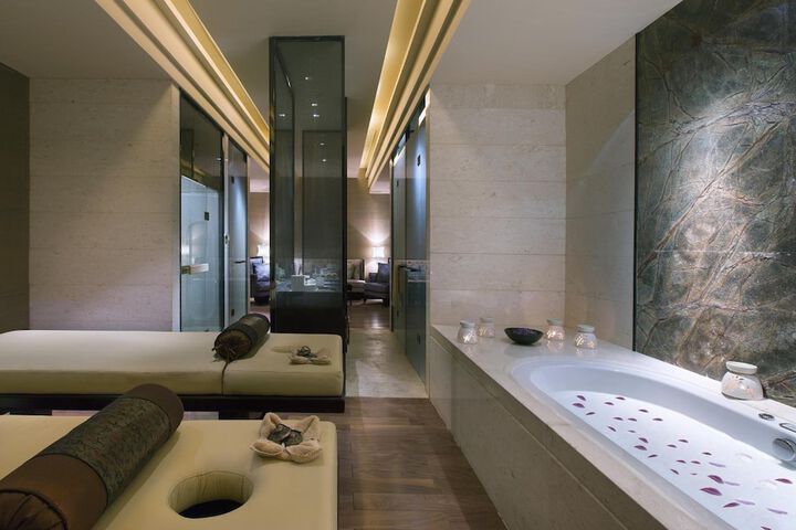 Room 20 of 42