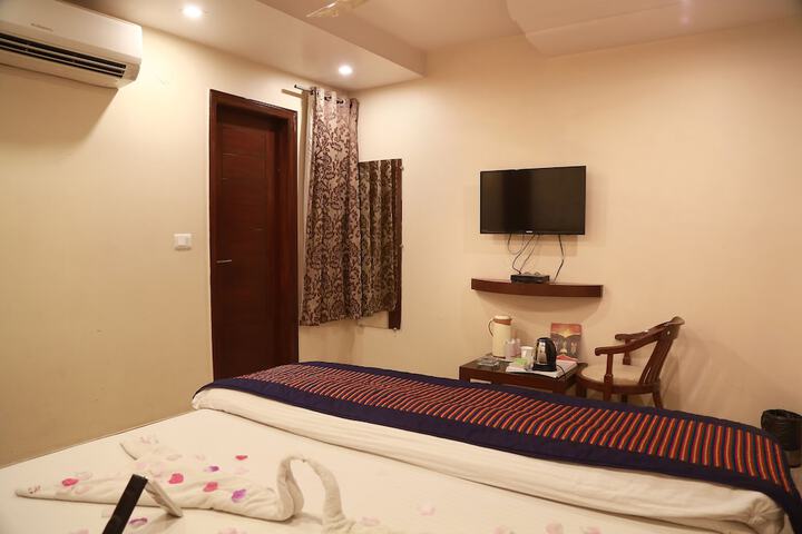 Room 16 of 45