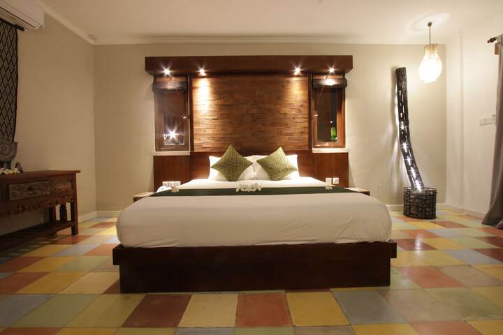 Room 4 of 59