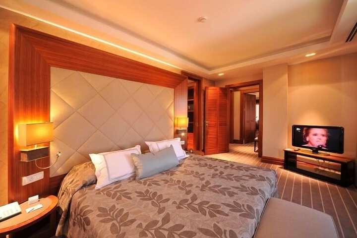 Room 17 of 71