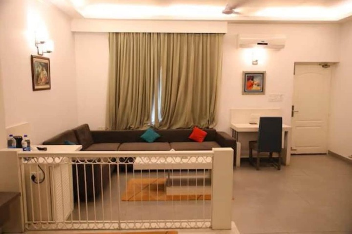 Room 15 of 35