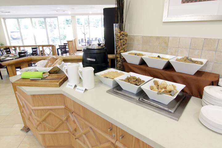 Dining 86 of 120