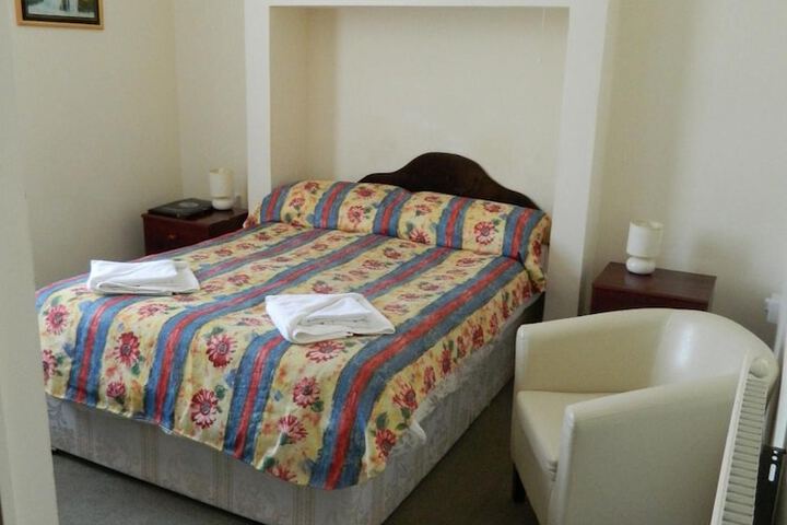 Room 28 of 66
