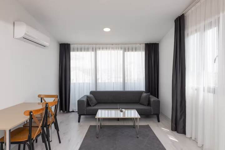 Room 9 of 22