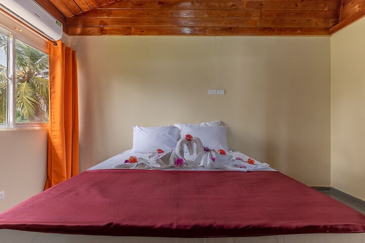Room 25 of 124