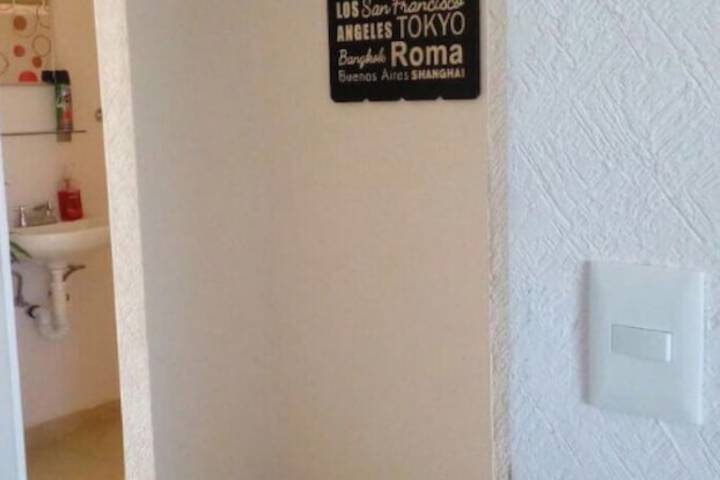 Ballroom/Hall 23 of 29
