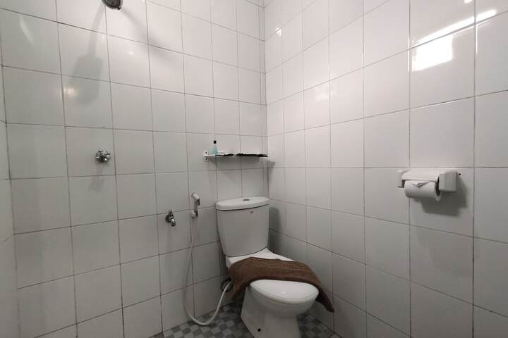 Room 40 of 70