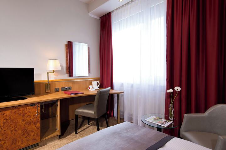 Room 20 of 61