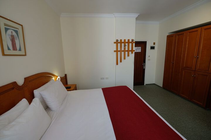 Room 31 of 74