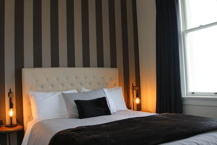 Room 8 of 63