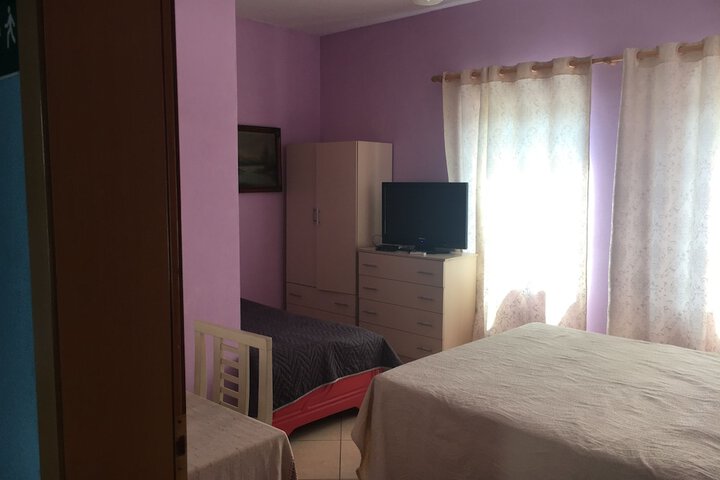Room 32 of 34