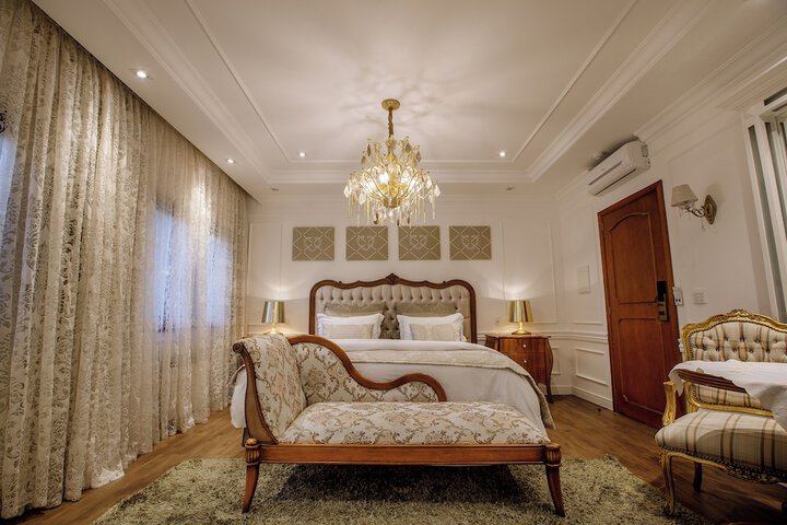 Room 48 of 138