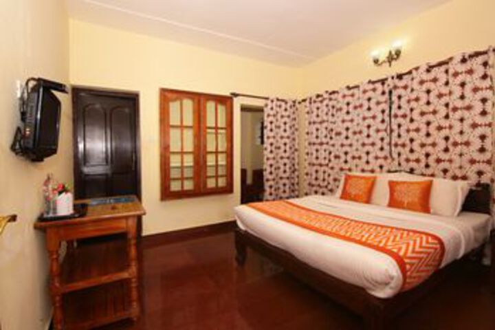 Room 15 of 23