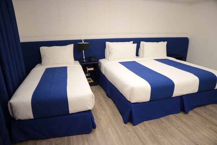 Room 8 of 45
