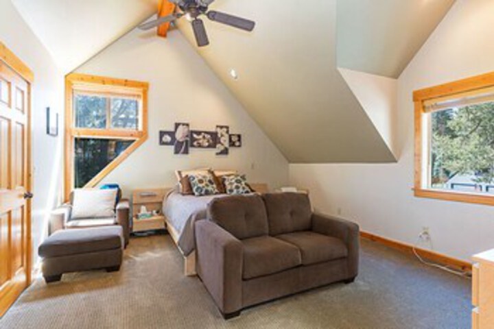 Room 12 of 21