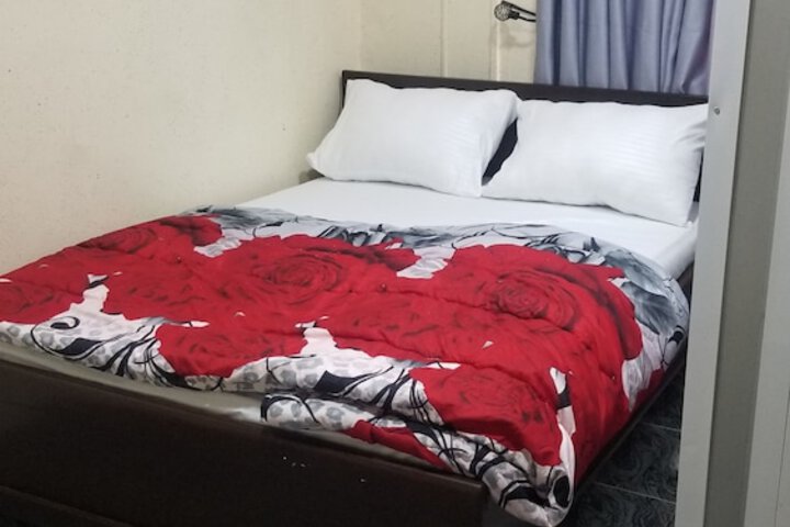 Room 8 of 8