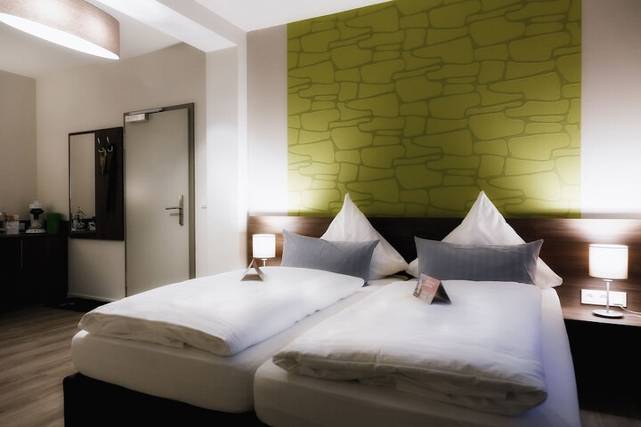 Room 20 of 69