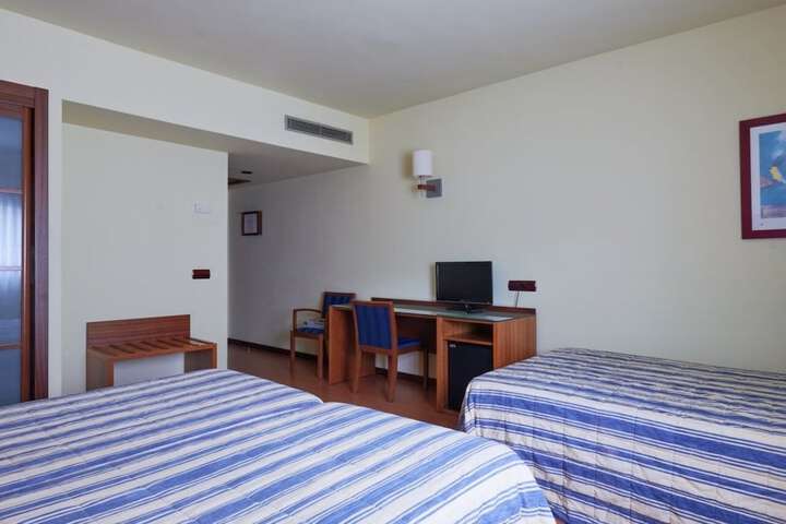 Room 36 of 186