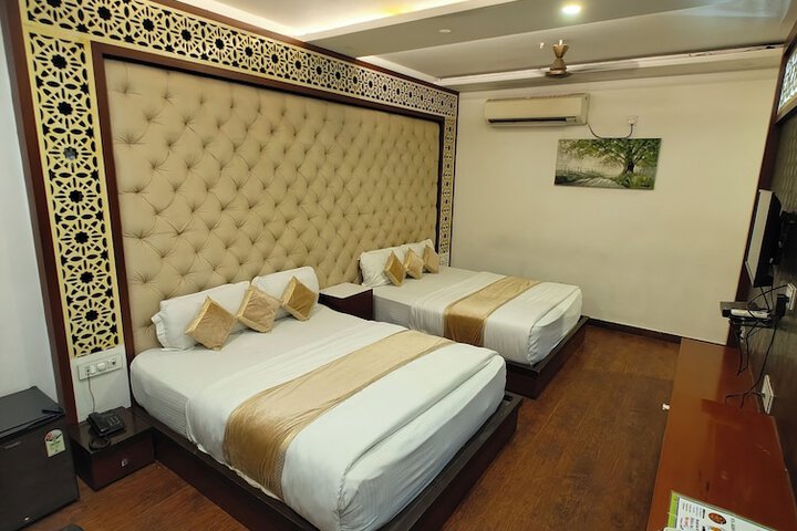 Room 63 of 115