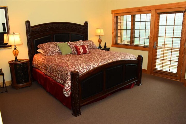 1 Bedroom Condo Villa Queen Bed Sofa (119 of 252)