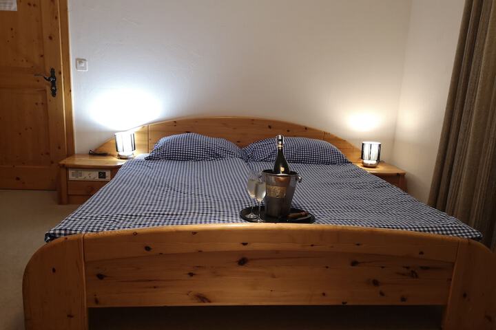 Room 18 of 40