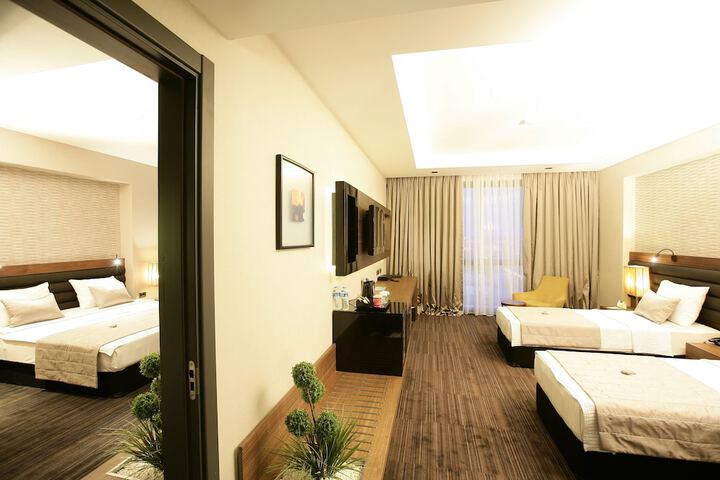 Room 19 of 64