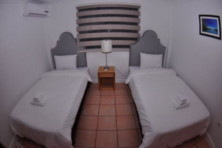 Room 14 of 26