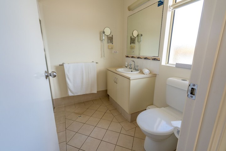Room 45 of 126
