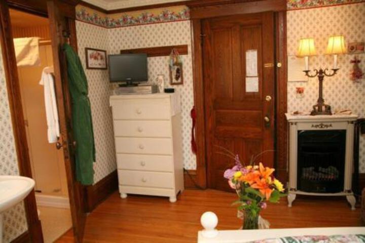 Photo 4