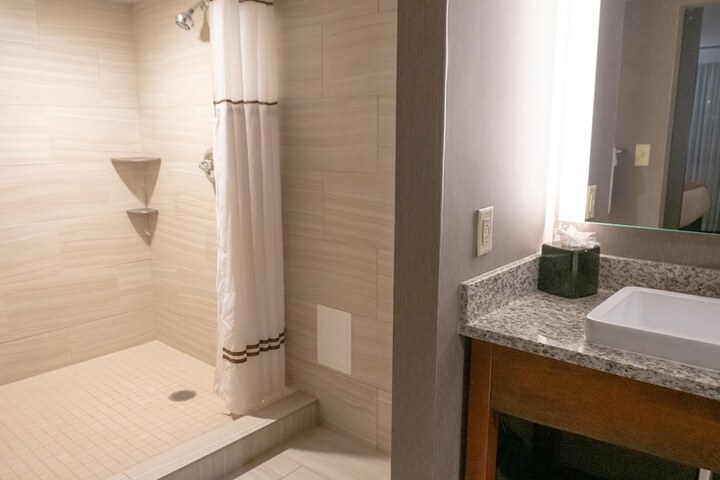 Bathroom shower