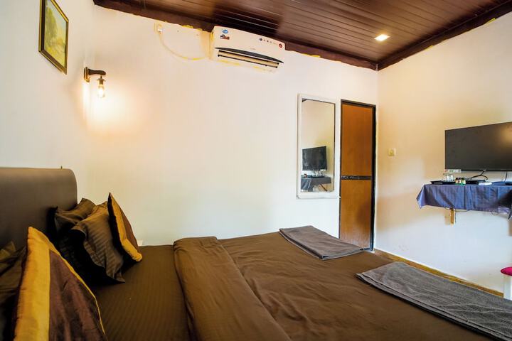 Room 10 of 46