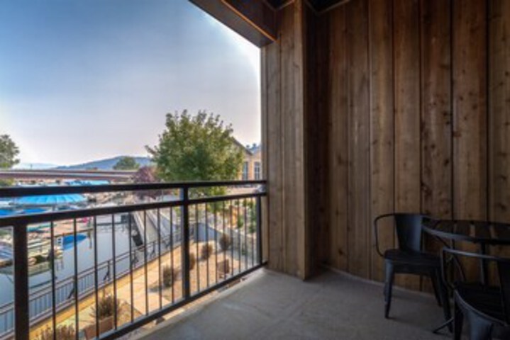 Terrace/Patio 2 of 19