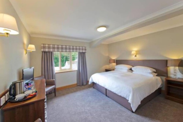 Room 3 of 29