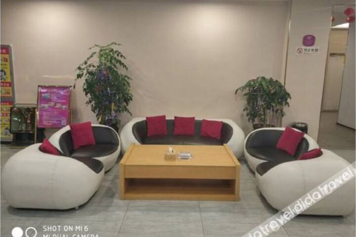 Hotel Interior 13 of 43