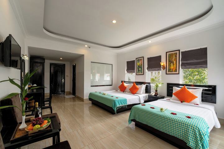 Room 18 of 65