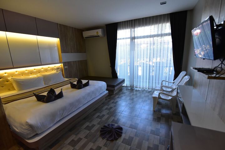 Room 52 of 92