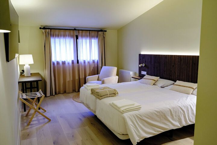 Room 13 of 26