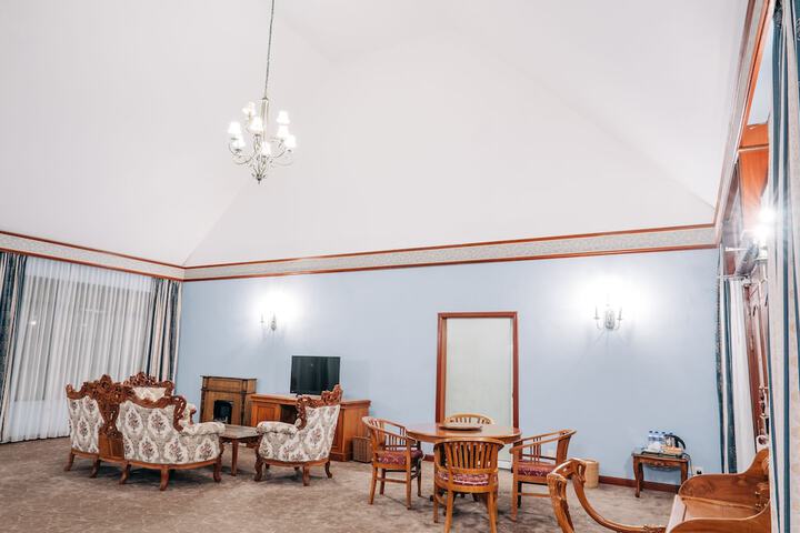 Room 16 of 101