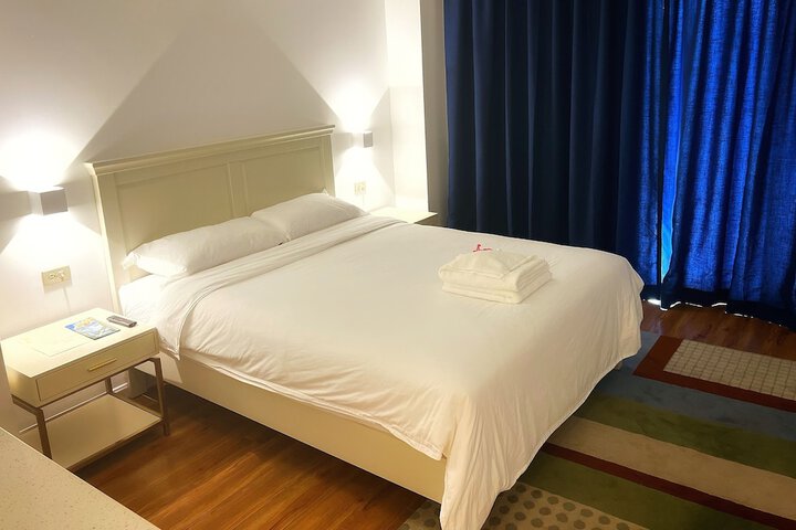 Room 9 of 45